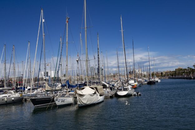 recambios para industria náutica en valencia- muchos barcos