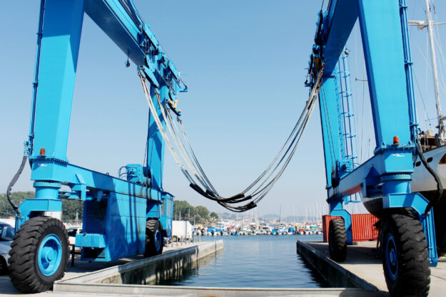 recambios para máquinas portuarias en Valencia-maquina azul